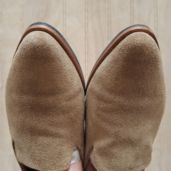 Patina Taupe Suede Leather Pointed Toe Loafers Portland Leather Goods Flats - Picture 2 of 7